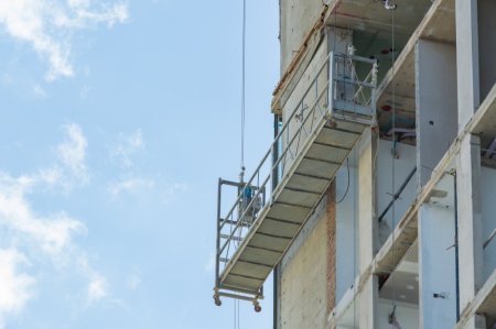 An example of suspended scaffolding